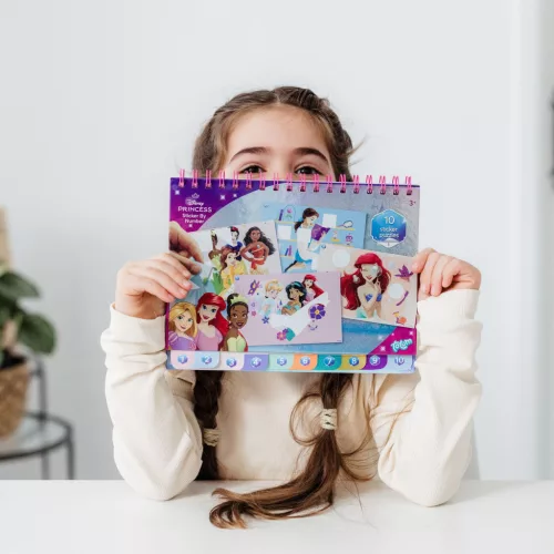 Disney Hercegnők Story puzzle matrica és színező szett