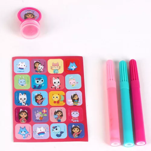 Gabi babaháza Funny színezhető füzet szett sablonnal