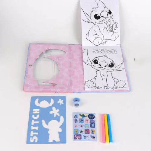 Disney Lilo és Stitch, A csillagkutya Banana színezhető füzet szett sablonnal