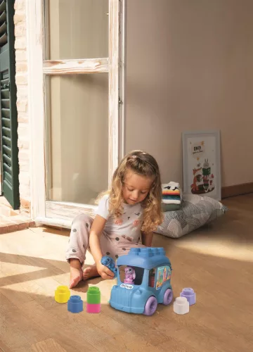 Disney Lilo és Stitch, A csillagkutya Clemmy szenzoros formaválogató busz Clementoni