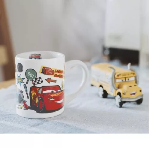 Disney Verdák Stickers porcelán bögre 235 ml (8 oz) Díszdobozban