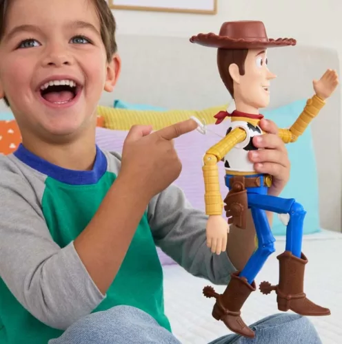 Toy Story 5 Running Woody beszélő figura 30 cm