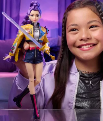 K-pop Démonvadászok Rumi divatbaba 35 cm KPop Demon Hunters