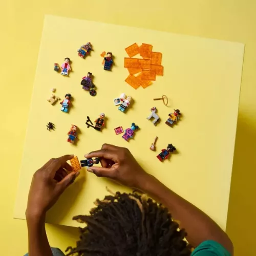 LEGO® Minifigurák Pókember: A pókverzumon át 71050